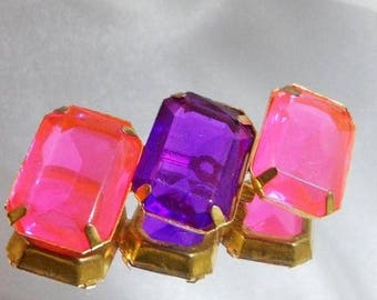 SALE Vintage Pink Purple Rhinestone Brooch. Pink Purple Three Stone Rhinestone Pin.