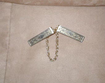 Vintage 1950's gold Sweater Guard Clip Chain