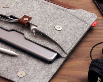 iPad Pro 10.5 inch Case Cover Sleeve 100% Wool Felt, Italian Vegetable Tanned Leather - Handcrafted in Germany
