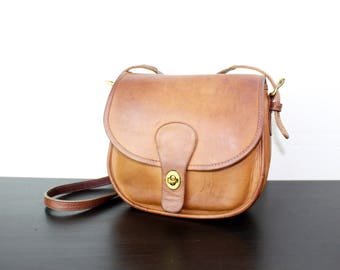 Vintage Coach Saddle Bag Pouch Shoulder Purse, BritishTan Leather with Patina, Boho Leather, Rounded, Shoulder Strap, New York City 040520