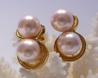 Double Pink Pearl Gold Tone Vintage Clip Earrings Signed Richelieu Beautiful for a Wedding