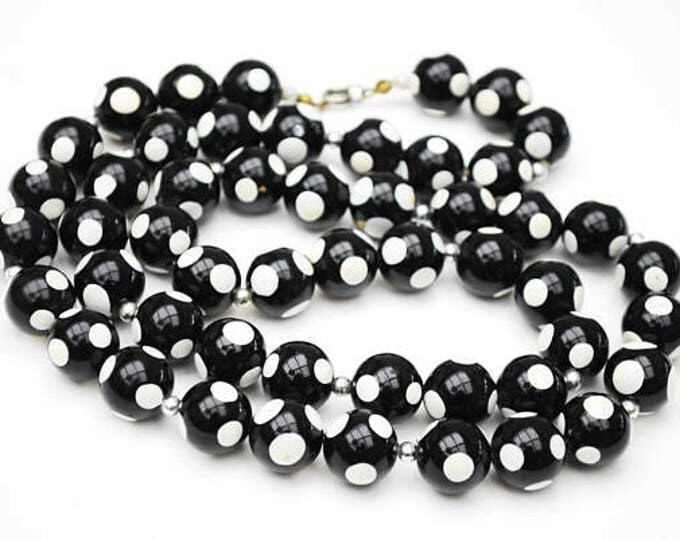 Black and white Polka dot Bead Necklace - Lucite plastic -Mid Century Mod - 31 inch long necklace