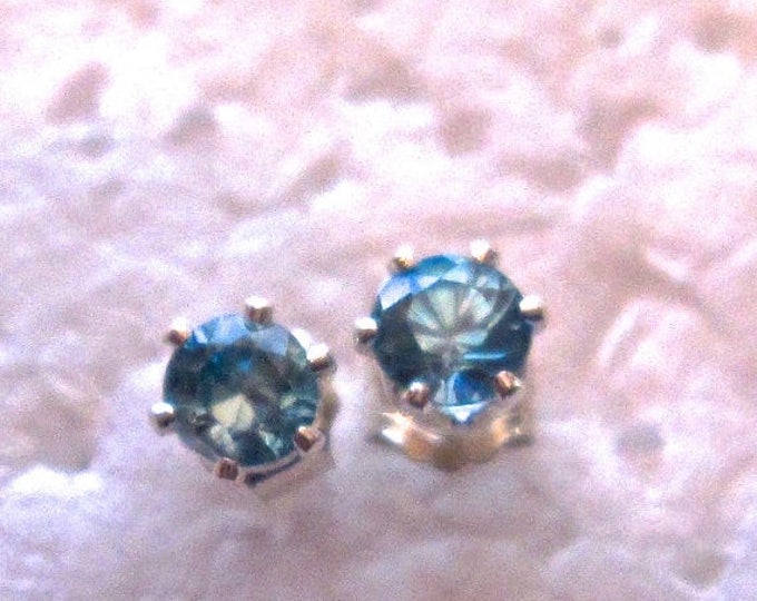 SALE Blue Zircon Stud Earrings, 4mm Round, Natural, Set in Sterling Silver E777