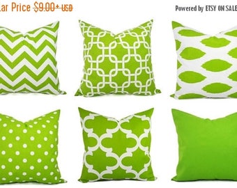 15% OFF SALE Decorative Pillow Cover - Green and White Pillows - Green Pillow Cover - Green Chevron Pillow - Green Throw Pillow - Cushion Co