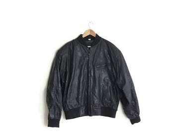 Mens black leather jacket / vintage black leather bomber jacket / 80s 90s large mens leather jackets / leather jacket large