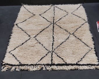 BENIOURAIN RUG Luxurious 3x5 hand knotted berber Rug Teppich Azilal moroccan rug, Tapis berber, Alfombras berberes, Berber teppish,
