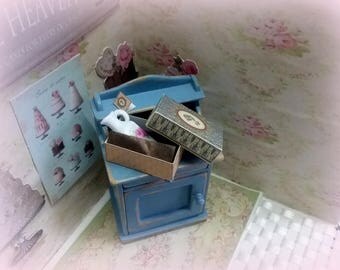 1/12-dollhouse miniature - pitcher with box