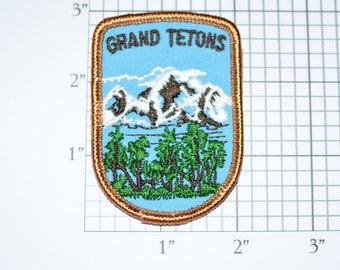 Grand Tetons Iron-On Vintage Embroidered Travel Patch Emblem Wyoming National Park Trip Souvenir Gift Idea Collectible Vacation Holiday e24f
