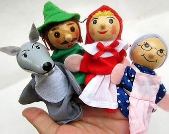 Set of 4 wooden finger puppets and Le Petit Chaperon Rouge story Grand mother wolf Hunter girl theme Teddy