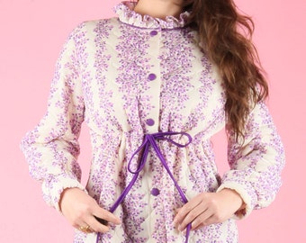 Sweet 70s Vintage Quilted Dressing Night Gown Robe Coat