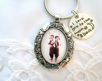 Custom Key Chain Photo Keychain Gift for Mom Personalized Gift for Grandmom Daughter Gift Pet Memory New Car New Home Gift Girlfriend Key