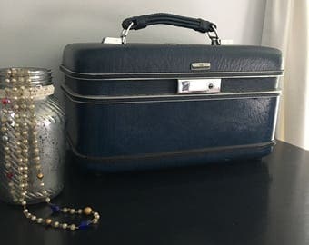 Vintage Train Case - Blue Cosmetic Case - Blue Luggage - Vintage Travel - Retro Luggage - Vintage Suitcase