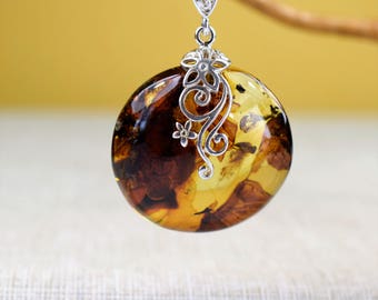 Amber pendant, Natural amber pendant 7.8 gr. Baltic Amber jewelry, Natural gift, Genuine Baltic Amber Pendant, multicolored Amber