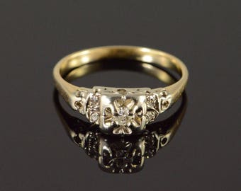 10k 1950's 0.10 CTW Diamond Engagement Ring Gold