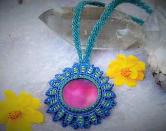 Lovely Agate flower necklace