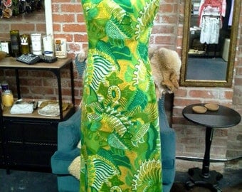 1960's Hawaiian Maxi Dress