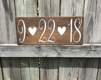Engagement photo prop, Wedding signs, Wedding date, Wedding decoration, Wedding gift, Personalized sign, Wood signs, Gallery wall