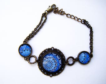 Bracelet three mandalas blue cabochons