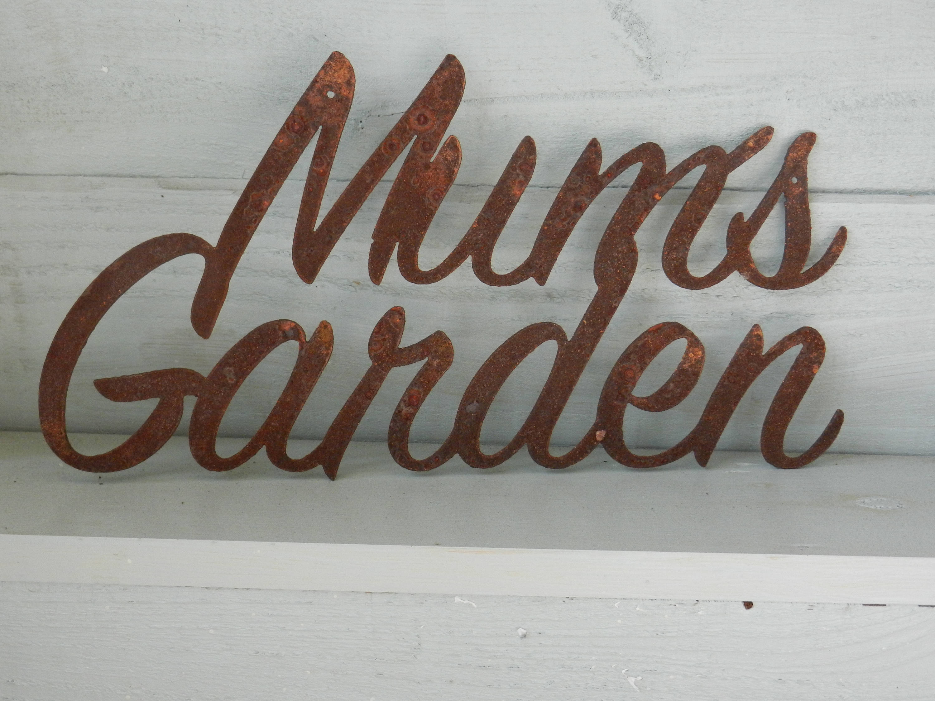 Mums Garden Rusty Metal Letters / Mum Garden sign / Rustic