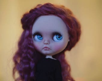 Dandie• ooak custom Blythe doll fake base with wefted mohair hair dark dusty rose color