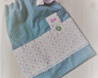 Sac a lingerie,pochette a lingerie,tissu japonais,tissuLaura Ashley vintage ,broderie et bouton vintage,cadeau femme .