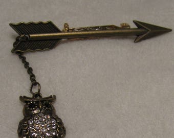 the brooch "Arrow" Creat'Y. O.N - feminine and unique-