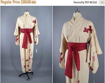 SALE - 1960s Vintage Silk Kimono Robe / Wedding Dressing Gown Lingerie / Downton Abbey Art Deco / Ivory Red Watercolor Floral Print