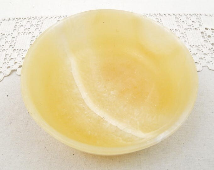 Vintage Carved Pale Yellow Veined Onyx Stone Bowl, Agate Trinket Vessel, Retro Vide Poche,