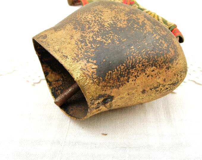 Vintage Decorative Metal Cow Bell From the Alps with Woven Folk Pattern Fabric Braid, Original Alpenshelle Swiss Mountain Cowbell Vintage Decorative Metal Cow Bell From the Alps with Woven Folk Pattern Fabric Braid, Original Alpenshelle Swiss Mountain Cowbell