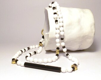 White Agate long necklace.Onyx necklace.Black Spinel necklace.Black and White gemstone necklace.Chanel necklace.Italian Jewels.Made in Italy