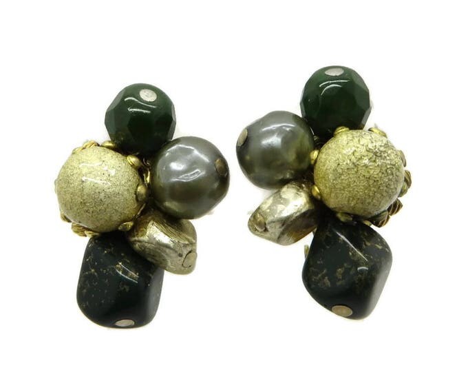 Hattie Carnegie Green Bead Earrings, Vintage Cluster Clip-on Earrings, Signed Carnegie Jewelry