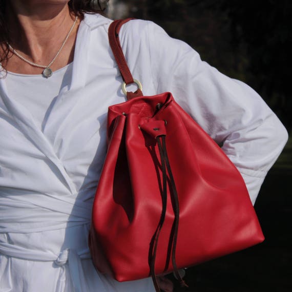 bucket bag red inside