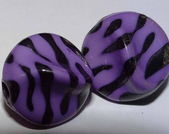 X 2 Purple Zebra black beads 17mm