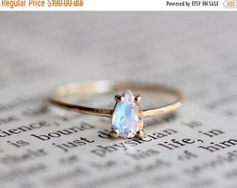 ON SALE 14K Moonstone Pear Ring, Solitaire Pear Ring, Faceted Pear Moonstone, Teardrop, Moonstone Engagement Ring, Rainbow Blue Moonstone