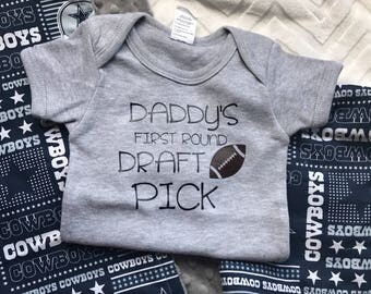 Perfect Baby Shower Gift!!! Daddys 1st Round Draft Pick - Onesie, Blanket and Lovie - Free Personalization - Dallas Cowboy