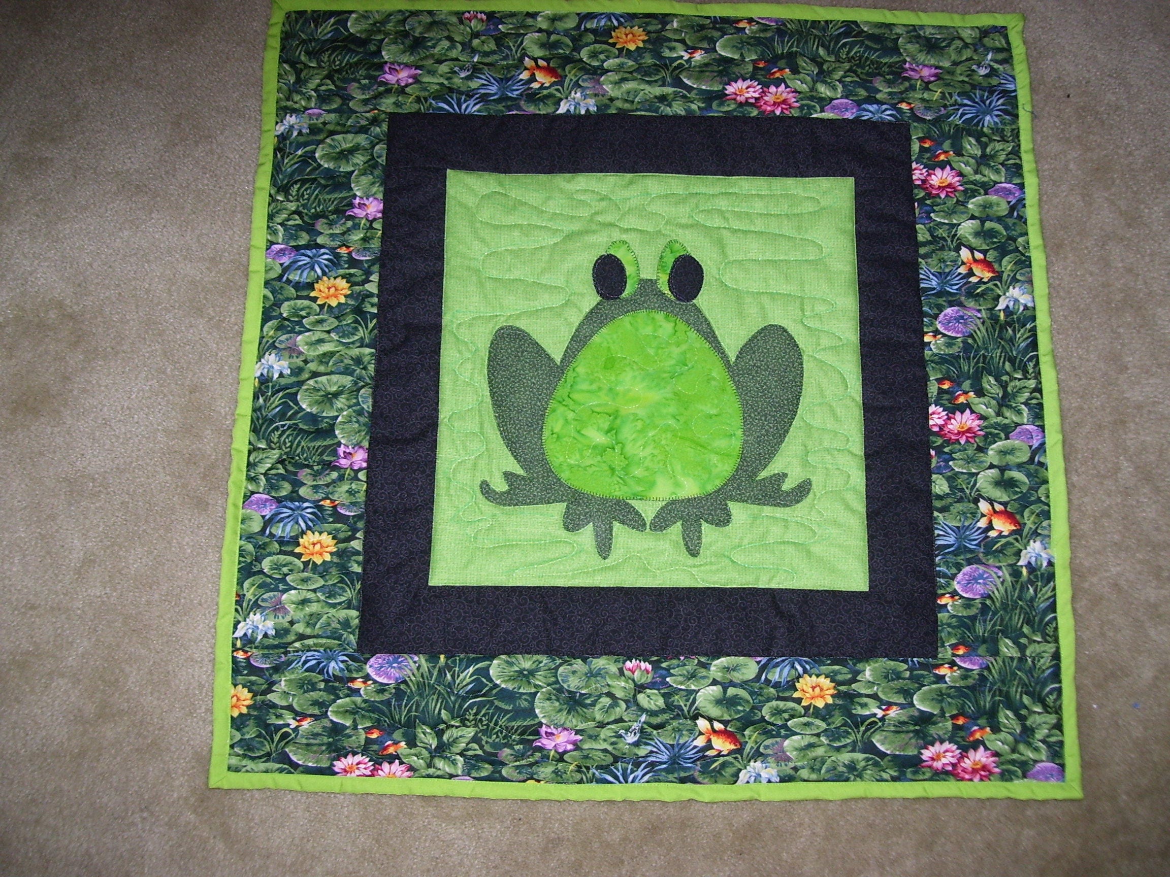 frog-quilt-pond-decor-pond-quilt-green-frog-quilt-machine