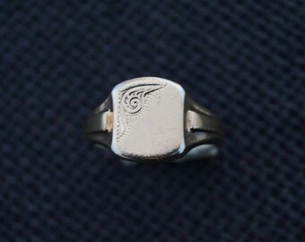 Vintage Gold Plate on Silver Signet Ring - Vintage Signet Ring - Vintage Mens Ring - Vintage Mens Signet Ring - Size R or 9
