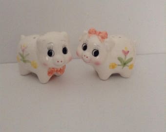 Vintage Lefton Salt and Pepper Piggies