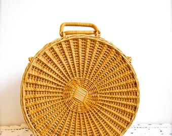 round woven picnic basket / craft storage / organization