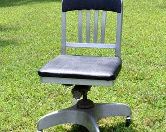 RESERVED Vintage Emeco Co Navy Desk Chair Swivel Rolling Wheels Industrial Office Chair Aluminum Black Vinyl Panchosporch