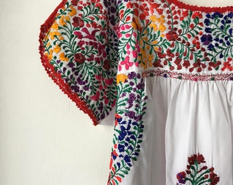 Robe Brodée Artisanale Du Nicaragua - Coton - Taille 8 (équivalent 10 US) - Neuve Sans étiquette