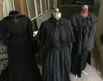 Antique Victorian black cape capelet cloak shawl