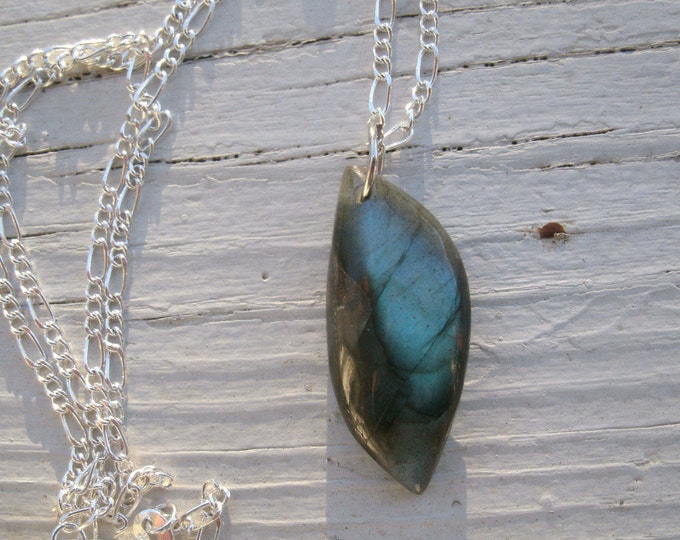 Blue Labradorite High Flash Pendant Necklace, silver chain, unique shape stone, Labradorite gemstone necklace, deep blue flash, gift for her