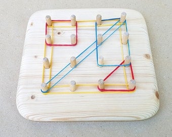 Toddler Christmas gift Peg board Geo board Montessori toy Waldorf Toy Math Holz Spielzeug Jouet en Bois Giocatto di legno Maths for kids