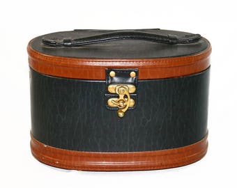 Vintage Bentony Cosmetic Case, Train Case, Vintage Luggage, Vintage Cosmetic Case, Oval Train Case, Travel Case Carry-On Train Travel Case
