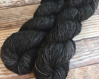 Maria - Darkness - Hand Dyed Yarn - 100% Superwash Merino/Single