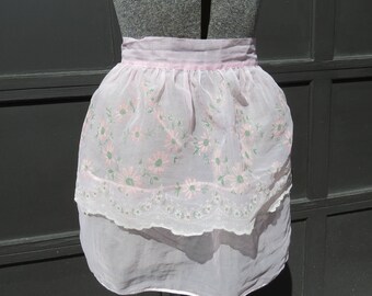 1950s pink sheer mesh apron/ 1950s floral apron/ vintage apron