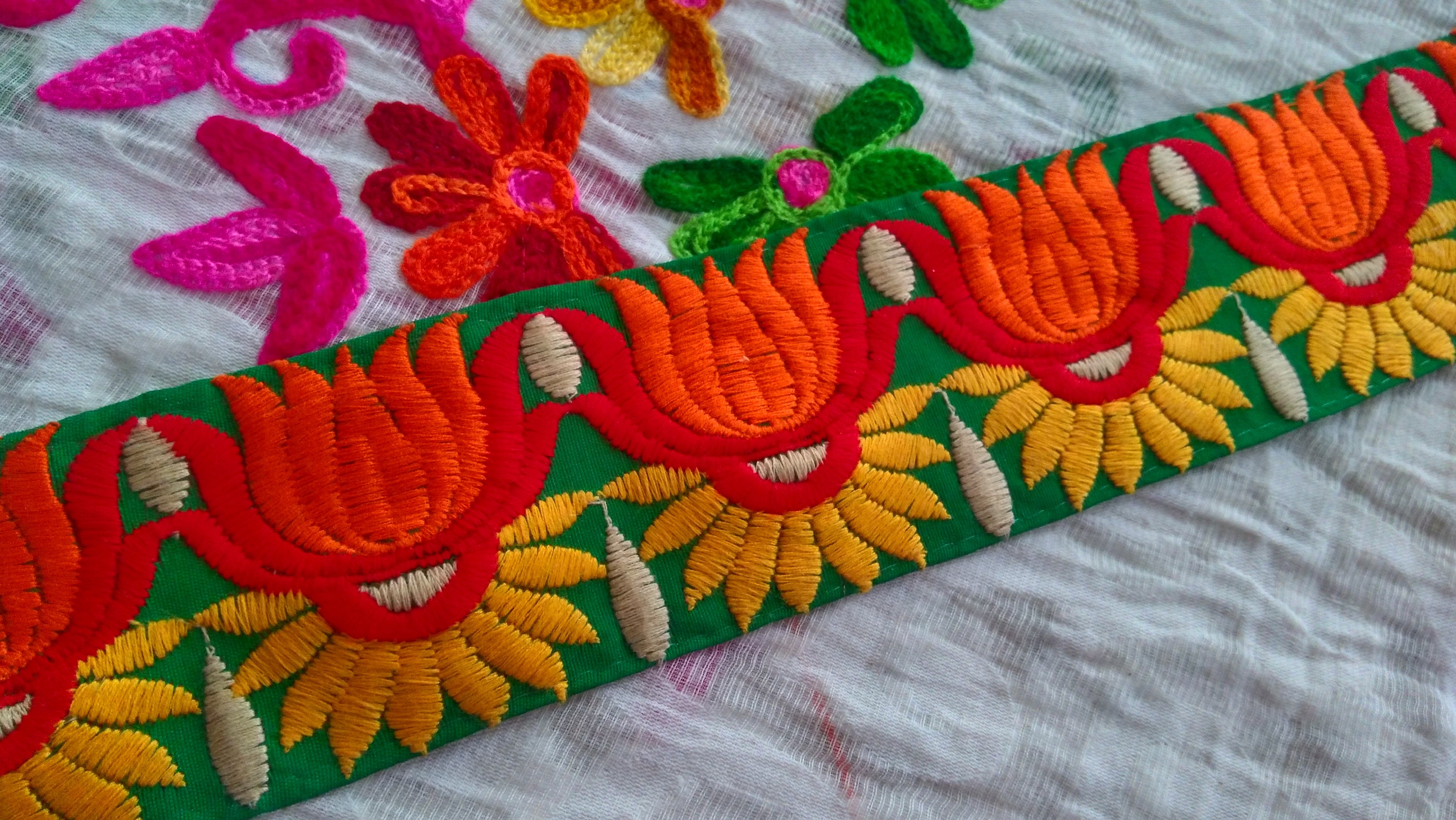 Indian Orange floral pattern Sari Trim Silk Embroidered Ribbon