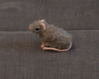 Needle felted little mouse