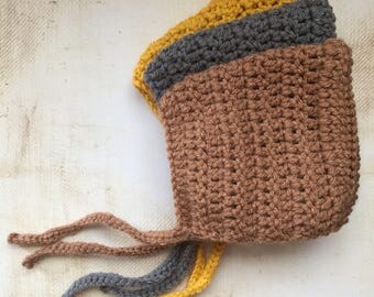 Baby pixie bonnet / crochet vintage style hat with tie for girls and boys / baby shower gift / winter accessory